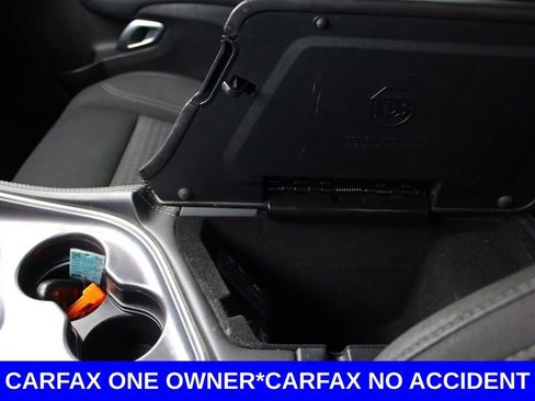 Used 2017 Dodge Challenger SXT image 35