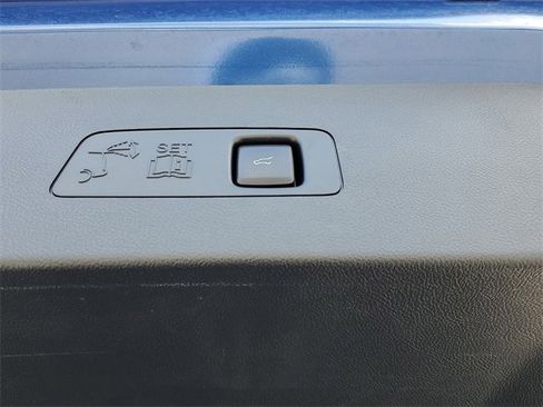 Certified 2021 Lincoln Corsair Standard image 11