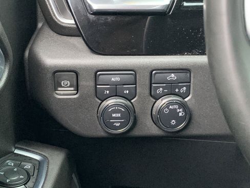 Certified 2023 Chevrolet Silverado 1500 LT image 21