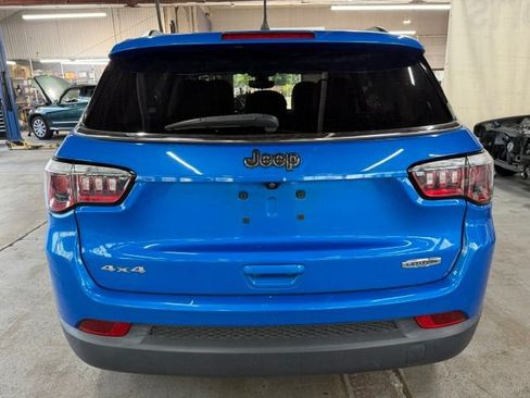 Used 2019 Jeep Compass Latitude w/ Cold Weather Group AWD/4WD image 5