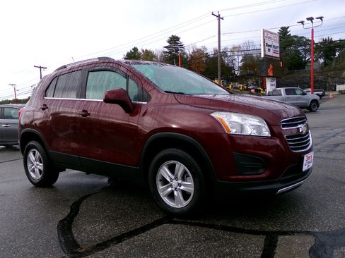 Used 2016 Chevrolet Trax LT w/ LT Convenience Package image 7
