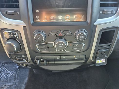 Used 2016 RAM 1500 Classic SLT image 26