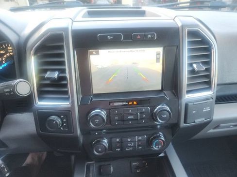 Used 2015 Ford F150 XLT w/ Equipment Group 302A Luxury AWD/4WD image 17