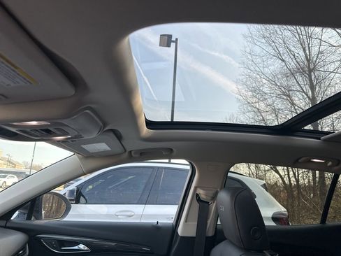 Used 2022 Buick Envision Essence w/ Technology Package I image 6