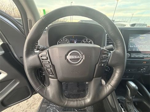 Certified 2022 Nissan Frontier SV image 14