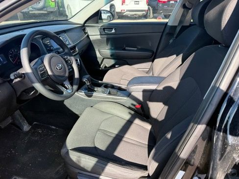 Used 2016 Kia Optima LX FWD image 8