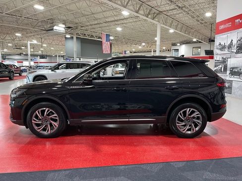 Used 2023 Lincoln Corsair AWD w/ Equipment Group 101A image 7