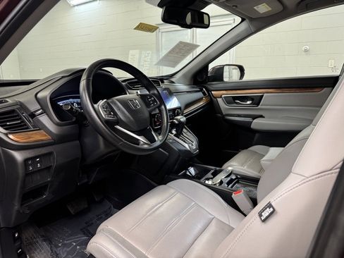 Used 2017 Honda CR-V Touring image 13