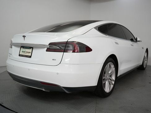Used 2014 Tesla Model S 60 image 9