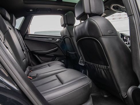 Used 2020 Porsche Macan S image 23