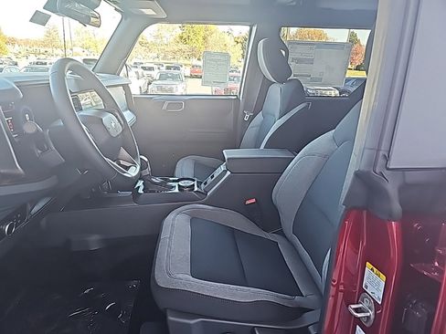 New 2025 Ford Bronco Big Bend image 9