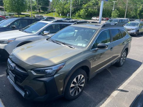 Used 2023 Subaru Outback Limited XT AWD/4WD image 1