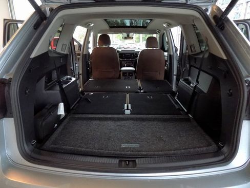 Used 2023 Volkswagen Atlas SE w/ Panoramic Sunroof Package image 26