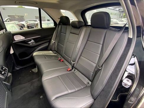 Certified 2025 Mercedes-Benz GLE 450 4MATIC image 17
