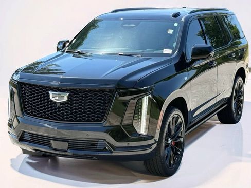 Used 2026 Cadillac Escalade Platinum Sport w/ LPO, ONYX Package AWD/4WD image 11