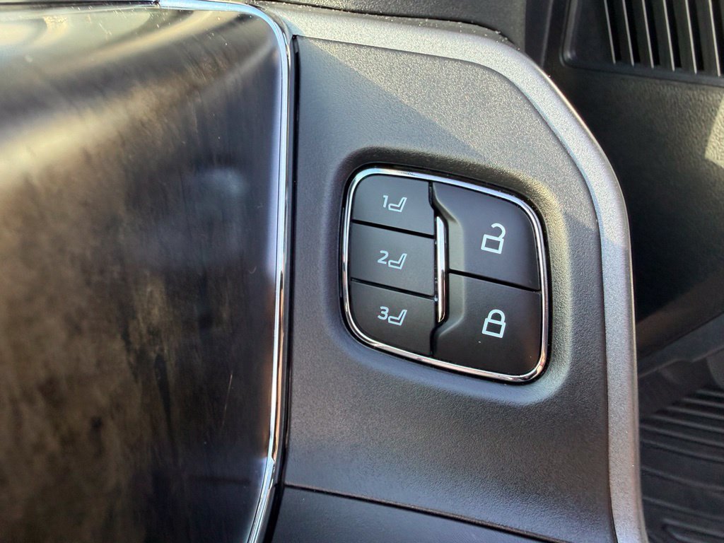 Used 2026 Ford F250 Lariat AWD/4WD image 27