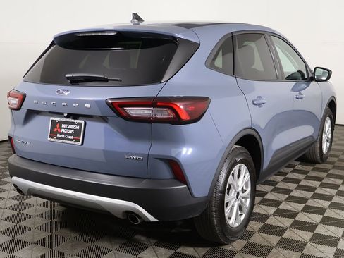 Used 2025 Ford Escape Active AWD/4WD image 8