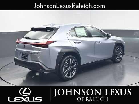 New 2026 Lexus UX 300h FWD image 9