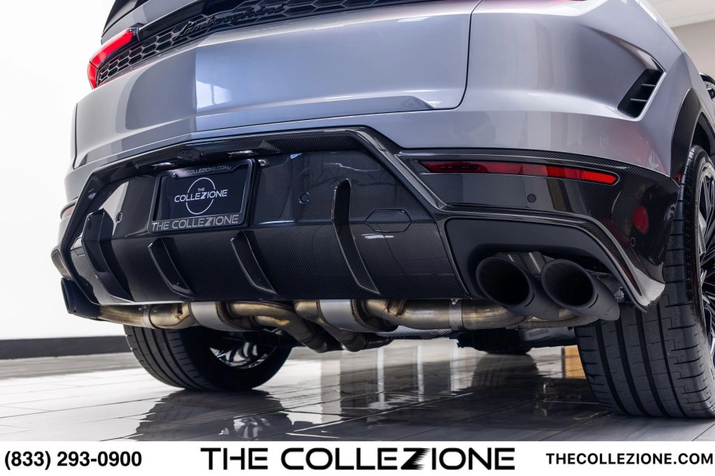 Used 2026 Lamborghini Urus SE AWD/4WD image 29