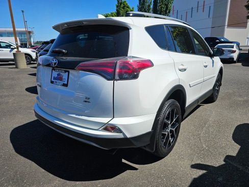 Used 2017 Toyota RAV4 SE w/ Power Extra Value Package image 8