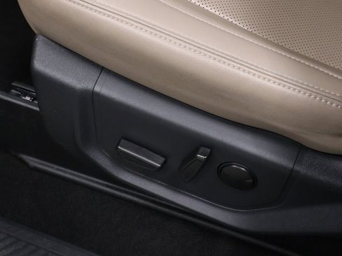 Certified 2024 Ford Expedition Max XLT image 24