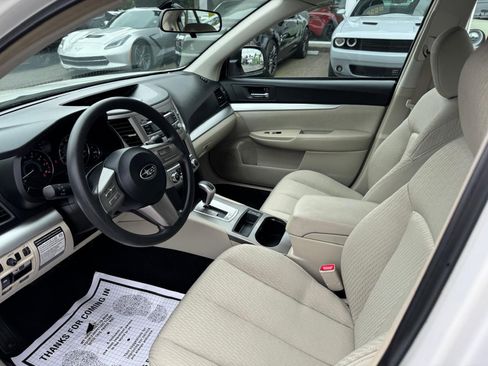 Used 2010 Subaru Legacy 2.5i AWD/4WD image 4