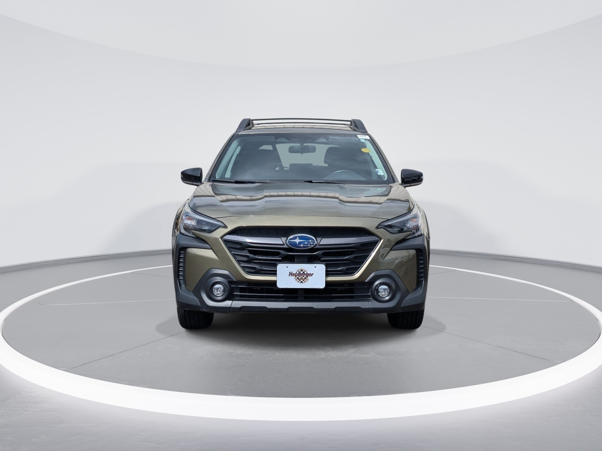 Used 2025 Subaru Outback Premium AWD/4WD image 2