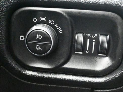 Used 2020 RAM 1500 Laramie w/ Sport Appearance Package image 29