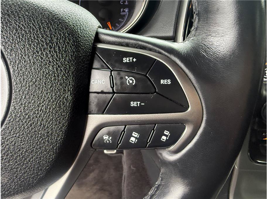 Used 2018 Jeep Grand Cherokee High Altitude AWD/4WD image 16