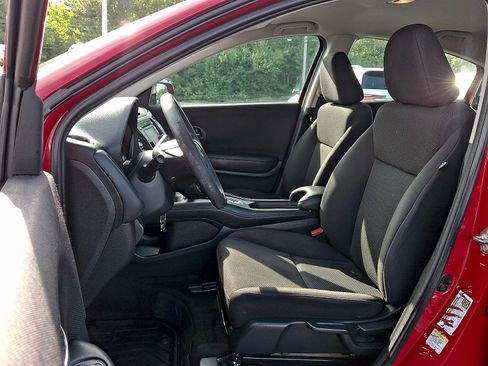 Used 2016 Honda HR-V LX image 14