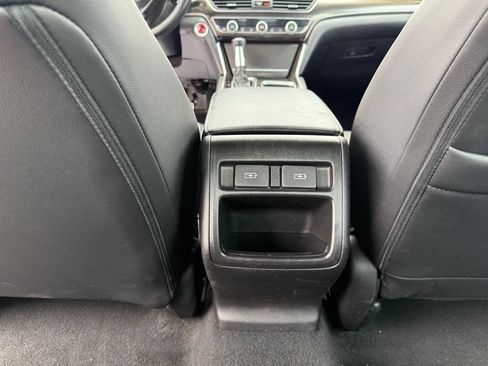 Used 2022 Honda Accord Sport image 19