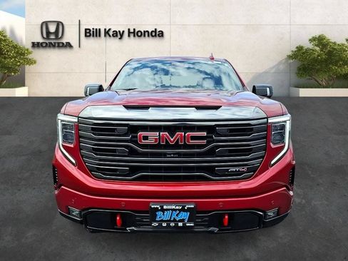 Used 2023 GMC Sierra 1500 AT4 w/ Technology Package AWD/4WD image 9