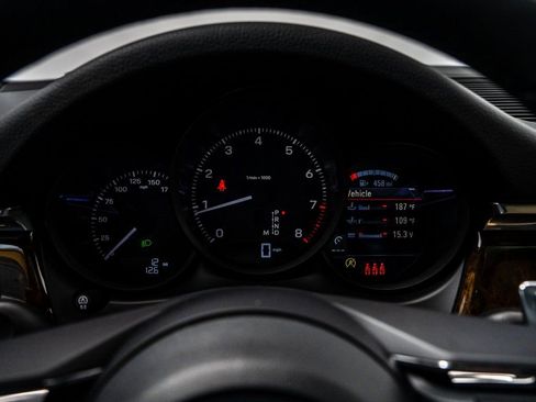 New 2026 Porsche Macan image 15