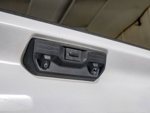 Used 2024 Chevrolet Silverado 2500 LT AWD/4WD image 48