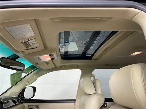 Used 2015 Lexus LX 570 4WD image 18