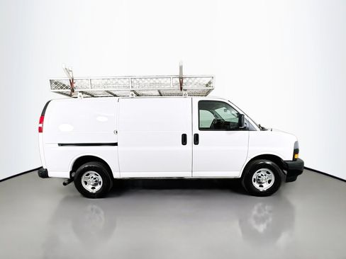 Used 2021 Chevrolet Express 2500 w/ Driver Convenience Package RWD image 6