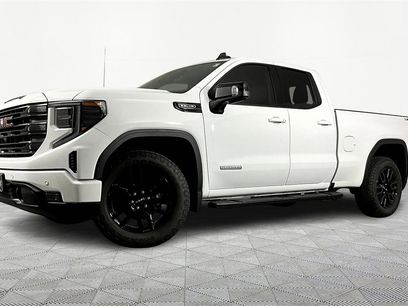 Used 2025 GMC Sierra 1500 Elevation
