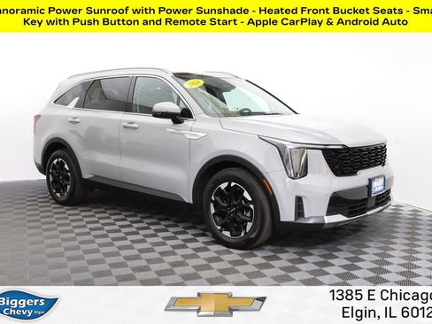 Used 2024 Kia Sorento S w/ Panoramic Sunroof Package FWD image 1
