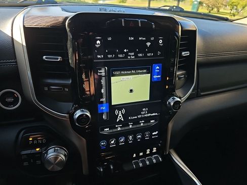 Used 2020 RAM 1500 Laramie AWD/4WD image 19