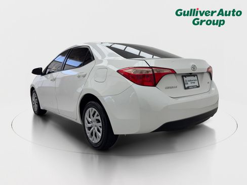 Used 2019 Toyota Corolla LE FWD image 5