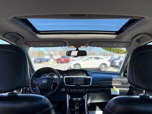 Used 2016 Honda Accord EX-L image 18