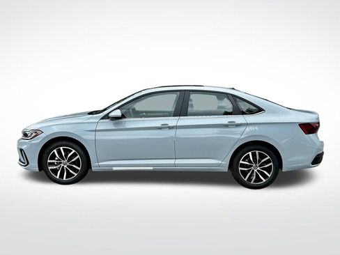 New 2026 Volkswagen Jetta SE FWD image 8