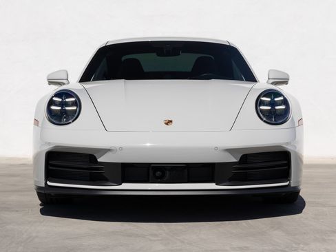 Certified 2025 Porsche 911 Carrera RWD image 10