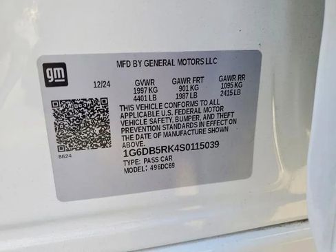 Used 2025 Cadillac CT4 Premium Luxury image 11