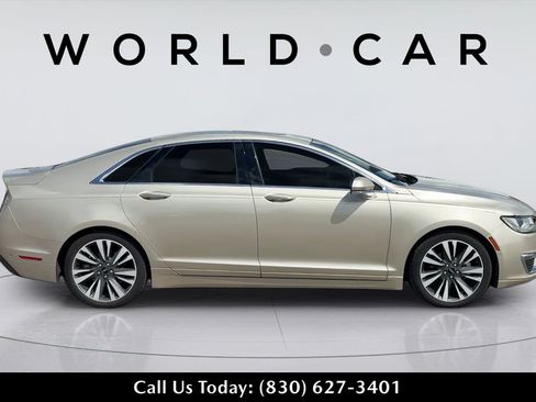 Used 2017 Lincoln MKZ Reserve w/ Technology Package FWD image 4