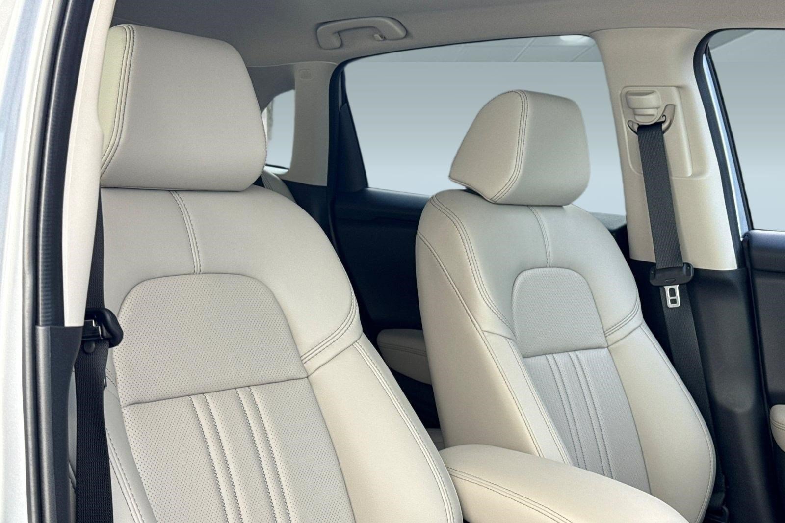 Certified 2027 Honda HR-V EX-L image 36