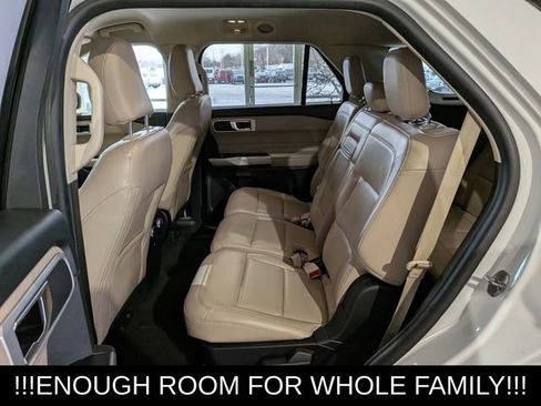 Used 2022 Ford Explorer XLT w/ Equipment Group 202A image 16
