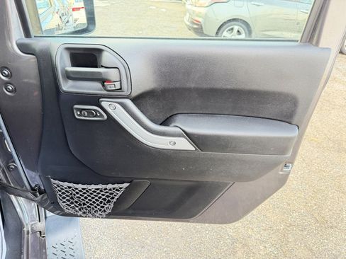 Used 2014 Jeep Wrangler Sahara w/ Connectivity Group image 44