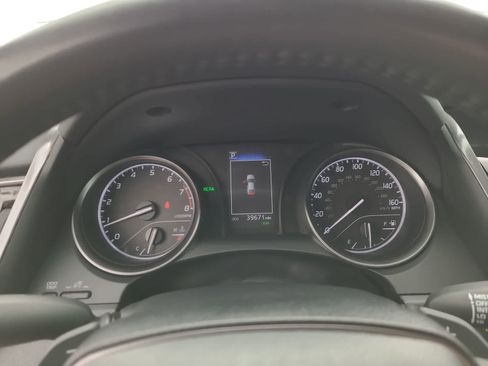 Used 2023 Toyota Camry SE w/ Cold Weather Package image 26