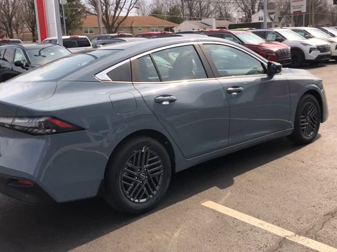 New 2026 Nissan Sentra SV w/ SV Convenience Package image 8